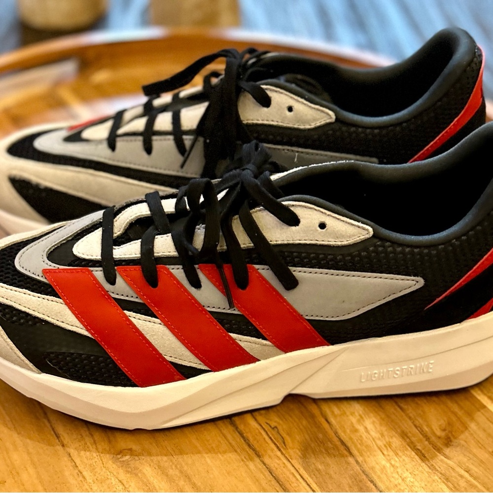 Adidas Lightblaze Sz 14 NEW